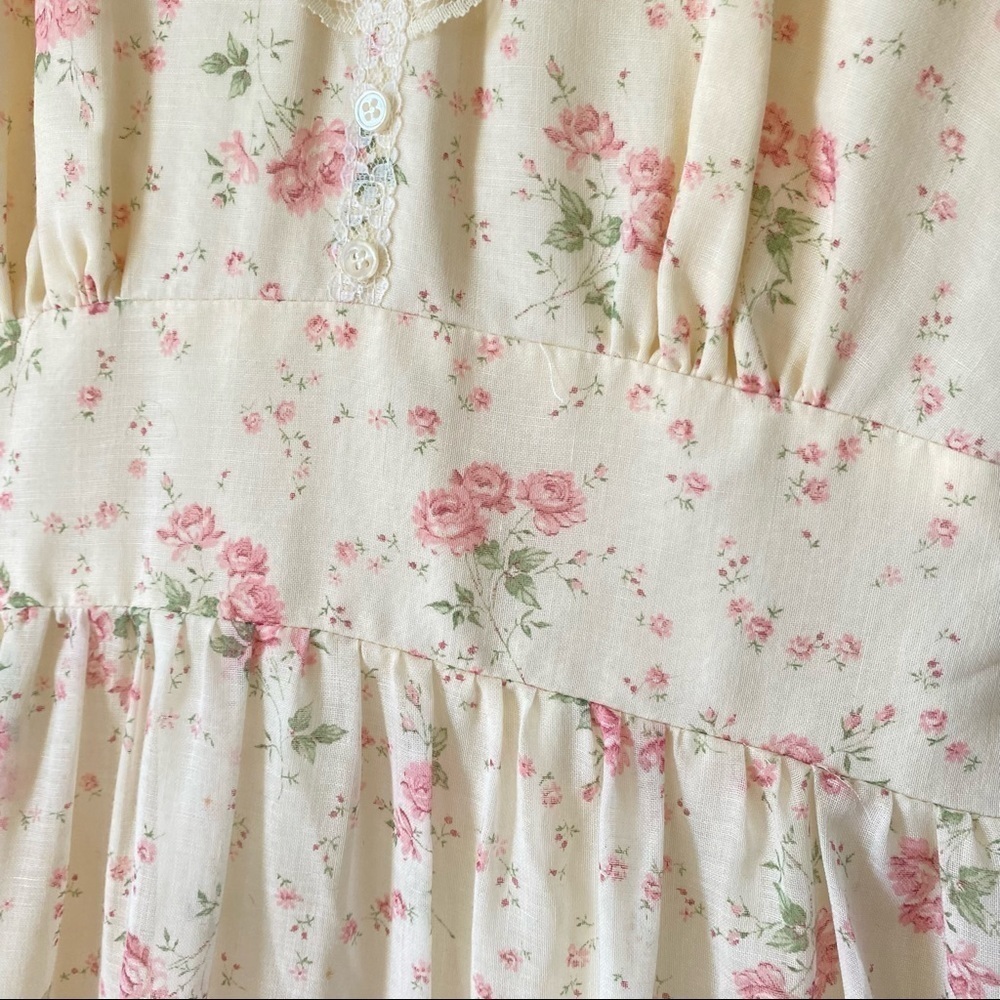 Vintage Prairie Maxi Dress Ditsy Floral Tiered Ruffle Cream Lace Cottagecore - Picture 13 of 16